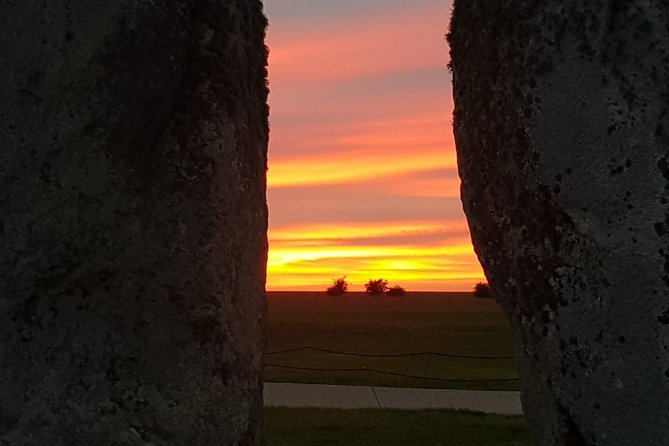 Private Driver guided tour Stonehenge Windsor castle and Bath. - Guides matter, and you should know the vibe