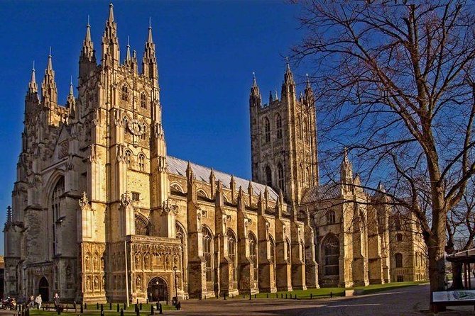 Private driver tours to Leeds Castle, Canterbury, White Cliffs - Private Car Comfort: AC, Wi-Fi, and Pickup That Fits Your Trip