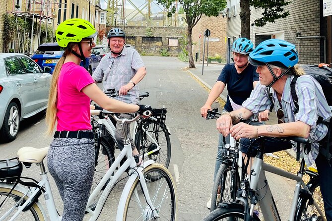 Private E-Bike Cycling Tour Destination London - Chelsea and Kensington streets, plus the stories behind the fashion