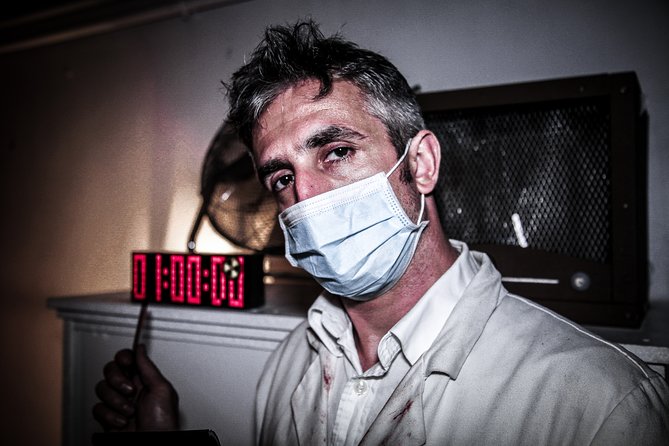 Private Escape Room with a Zombie in London - The 90-Minute Flow: From Briefing To Team Escape
