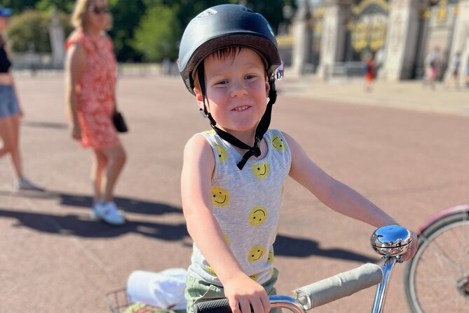 Private Family Bike Tour of London, fun for all ages! - Trafalgar Square to Covent Garden: a grown-up break that still works for kids