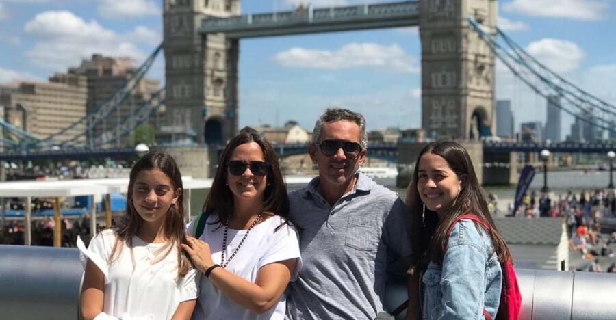 Private Full Day Tour – Fast Track Tower of London and Lunch - St Pauls to Tate Modern, a clean way to orient your day