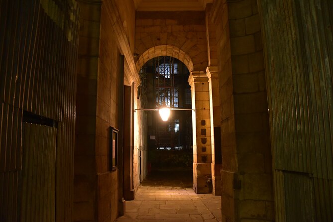 Private Ghosts and Gore Walking Tour of London - A City of London Night Walk Built for the Brave and the Curious