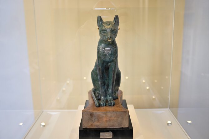 Private Guided Tour of the British Museum - Roman rooms: propaganda in glass, plus armor and power
