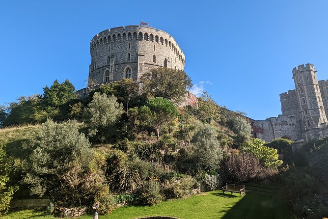 Private Half-Day Tour of Windsor Castle - Hotel pickup in a Mercedes, and how to use it