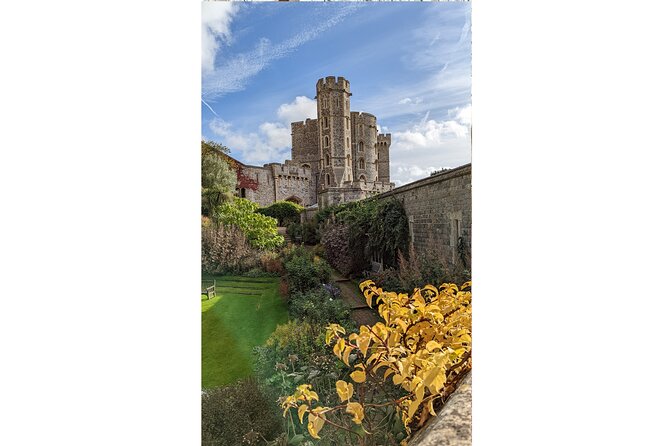Private Half-Day Tour of Windsor Castle - Royal artifacts and state rooms, the stuff you’ll remember later