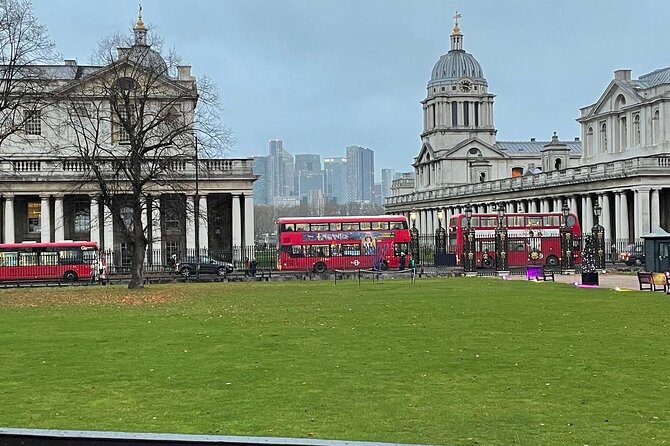 Private Half Day Tour on a London Cab - Parliament Square, Whitehall, Downing Street, and Trafalgar Square
