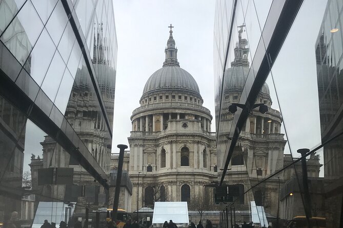Private Half Day Tour on a London Cab - Where London began, Roman Wall ruins, and photo opportunities
