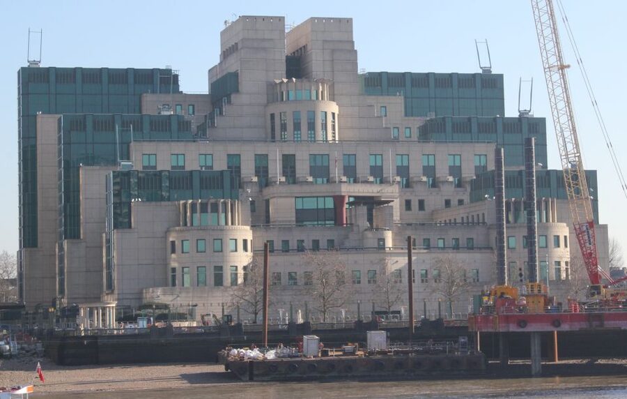 Private James Bond Fictional & Film Spy Tour of London - MI6 headquarters exterior, what’s public, what got staged, and why permission mattered