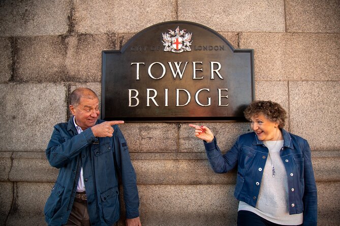 Private Landmark Photoshoot - Candid Moments, Telephone Booths, and the Stuff That Feels Like London