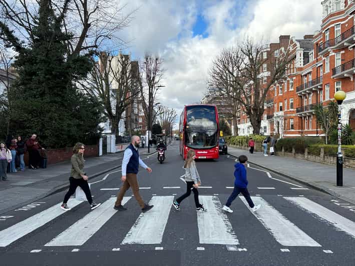 Private London Beatles Taxi Tour with Local Guide - Why a black taxi works so well for Beatles fans