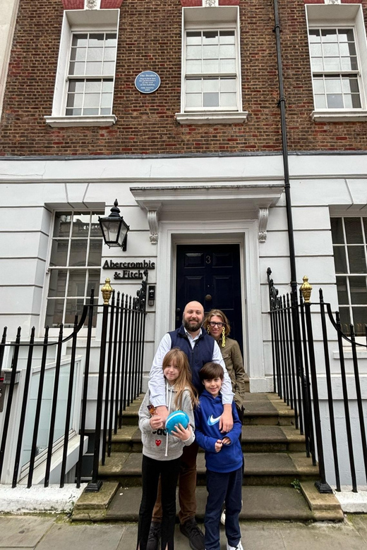 Private London Beatles Taxi Tour with Local Guide - Brian Epstein’s death site, and the shift from fan fever to business gravity