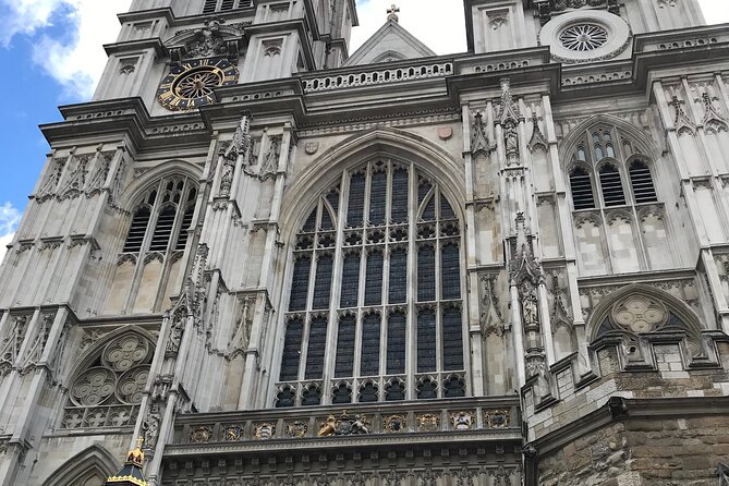 Private London Highlights Tour with Experienced Guide in Taxi - Tower of London, Tower Bridge, and the shift from medieval to Victorian