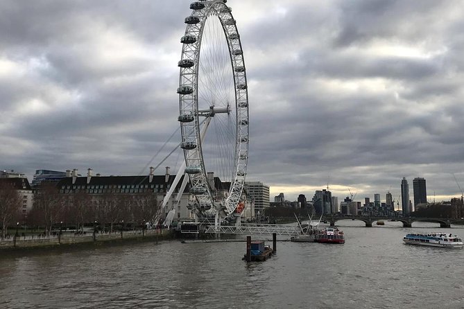 Private London Panoramic Tour by Car with Pick Up From Your Hotel - Shakespeare’s Globe to Tower Bridge: quick stops, smart routing