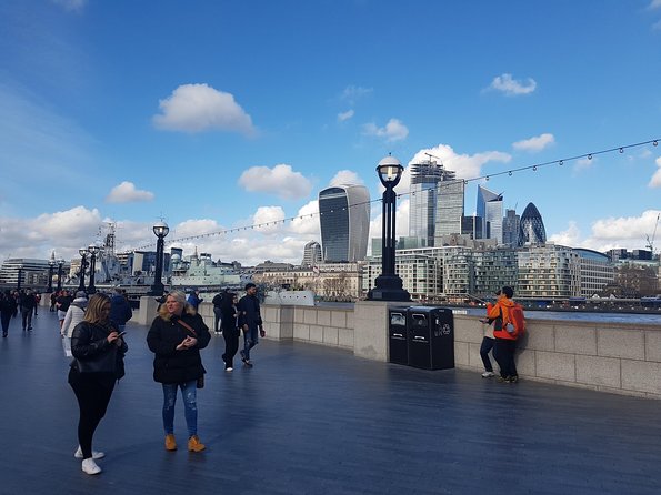 Private London Panoramic Tour by Car with Pick Up From Your Hotel - Tower of London and HMS Belfast: what fits in 2 to 5 hours