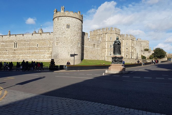 Private London Panoramic Tour by Car with Pick Up From Your Hotel - The driver-guide experience: Leo’s timing, car comfort, and attention to detail