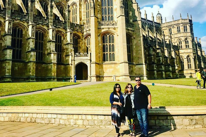 Private London Taxi Royal Windsor and Runnymede Tour - Lunch by the river, planned for you, and flexible enough for real life