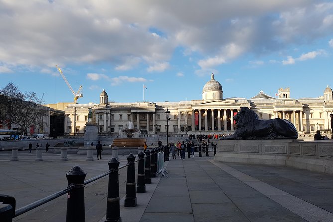 Private London Tour by Night including Pick up from Hotel - St. Paul’s Cathedral photo break and why 15 minutes can be enough