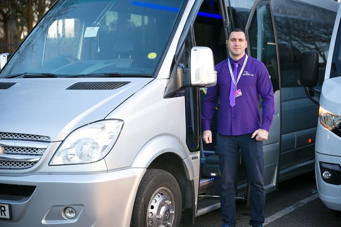 Private Minibus Transfer: Luton Airport to Central London - Private Minibus Transfer From Luton to Central London Hotels