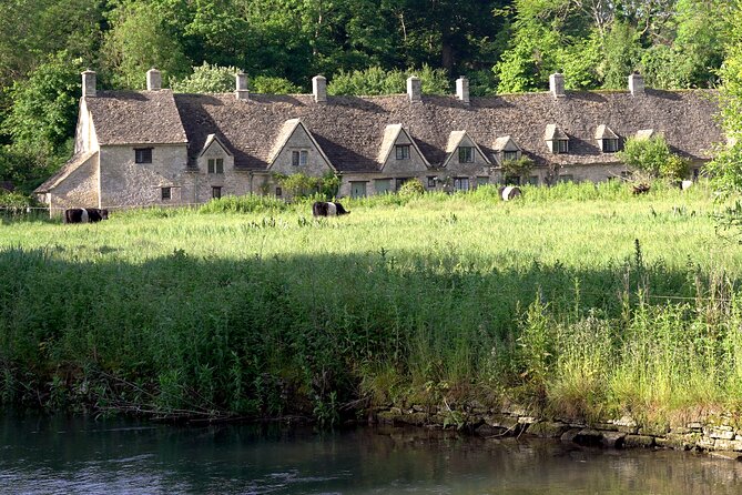 Private One Day Luxury Tour of The Cotswolds - The valley drives and a secret stop off the main route