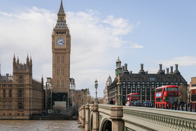 Private Professional Photoshoot at Westminster & Big Ben, London - What It Feels Like on the Ground: Comfort, Pace, and Practical Limits