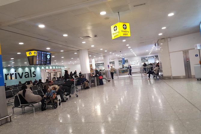 Private Round Trip Transfer between London Airports and Hotel - Vehicles, group size, and luggage limits that matter in London