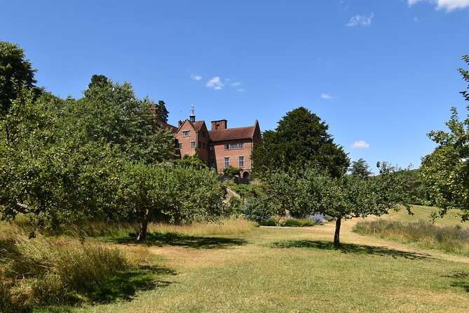 Private Taxi Transfer to Chartwell, Home To Sir Winston Churchill - Lunch and snacks: cafe stop or picnic in the grounds