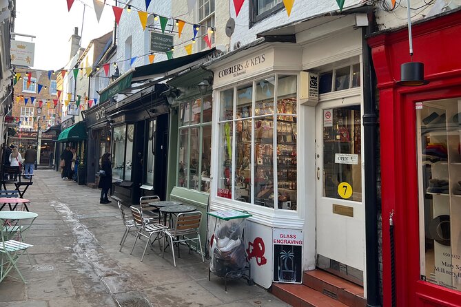 Private Ted Lasso Filming Locations Tour - Why Richmond feels like Ted Lasso’s London