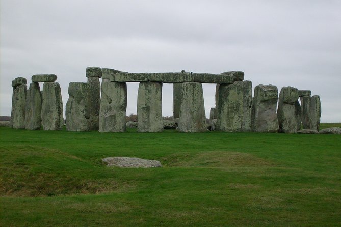 Private Tour of Stonehenge and Salisbury Cathedral - Price and value: what you are paying for, and when it works