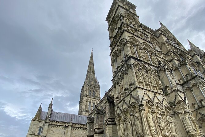 Private Tour of Stonehenge and Salisbury Cathedral - Weather and comfort: the small factors that matter