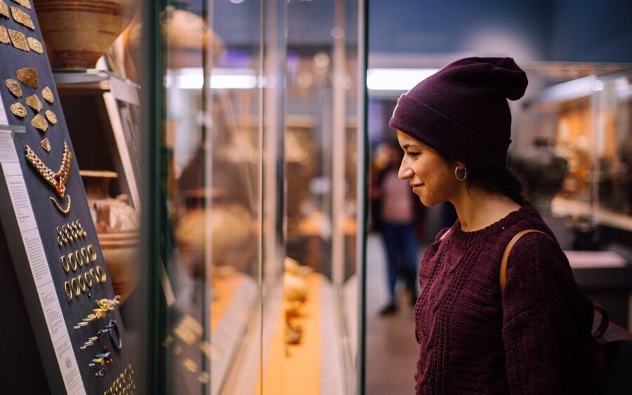 Private Tour of the British Museum - Meeting at Holborn: find the guide fast and get ahead of the line