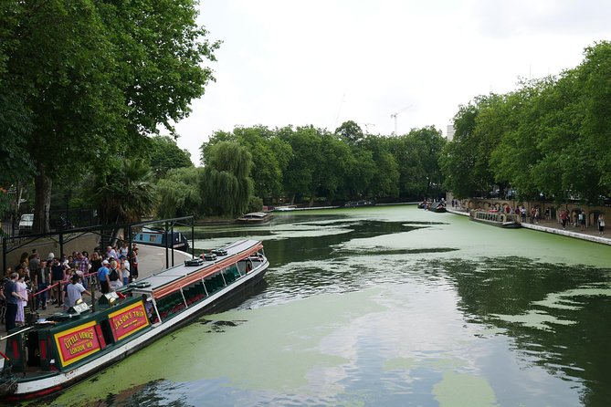 Private Tour: Paddington Taxi Tour of Filming Locations - Stop 3: Lesser-known London moments and Windsor Gardens, where the Browns take him in