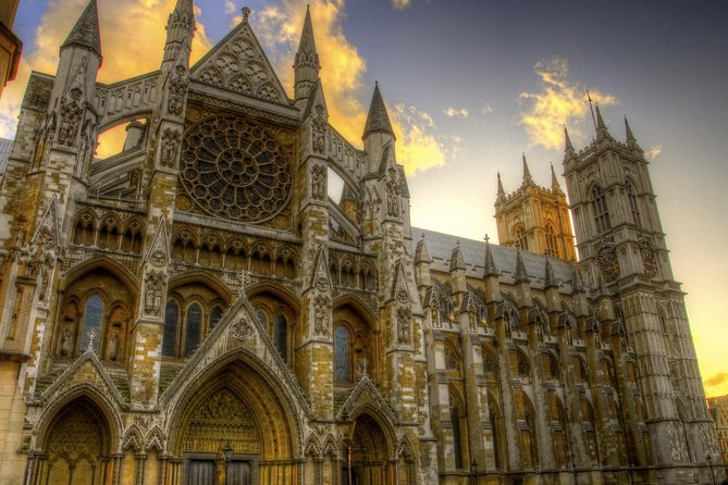 Private Tour : See 30+ Top London Sights! Fun Local Guide - Walking pace and public transport: how to keep it comfortable