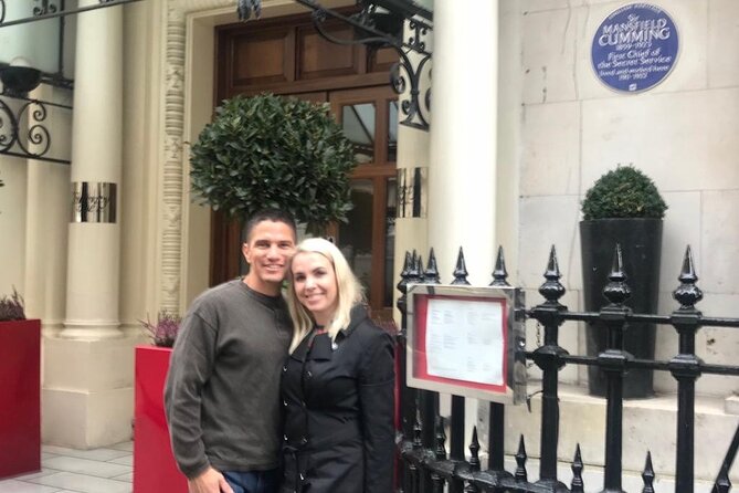 Private Tour: The London of Shakespeare, the Beatles, James Bond and Sherlock Holmes by Traditional Black Cab - Who this tour is best for (and who should skip it)