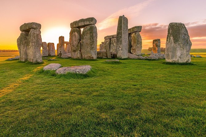 Private Tour to Stonehenge and Highclere Castle (Downton Abbey) - Who this private Stonehenge and Highclere tour fits best
