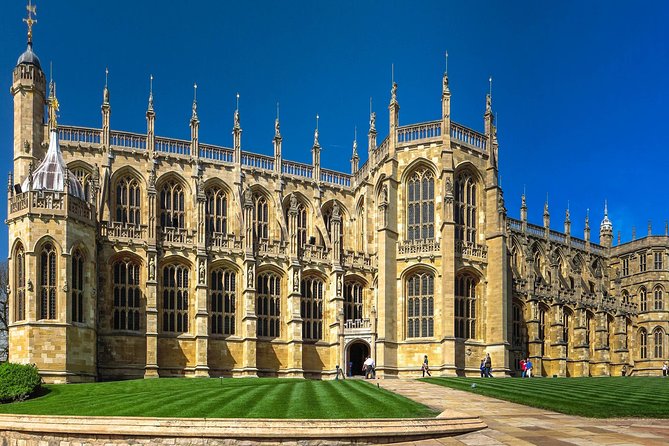 Private Tour to Stonehenge and Windsor Castle - Windsor Castle State Apartments and St George’s Chapel highlights