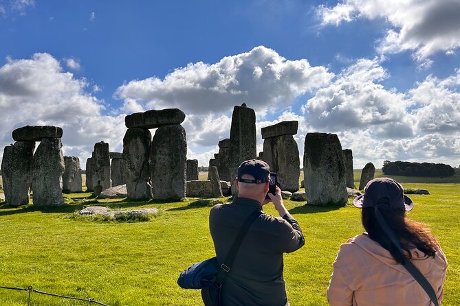 Private Tour to Stonehenge, Bath and The Cotswolds - Why this is a smart “big England” day from London