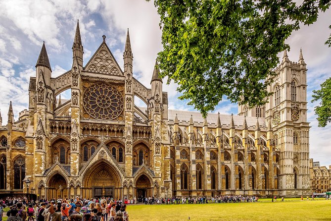 Private Tour to Westminster Abbey with optional Houses of Parliament in London - Westminster Abbey shop entry, the easy meeting point, and the 9:15 start