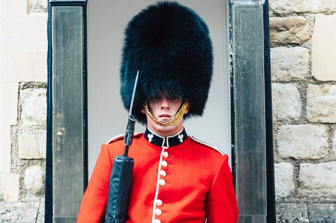 Private Tour: Tower of London with Private Guide - Price and logistics: what $471.76 per person buys you