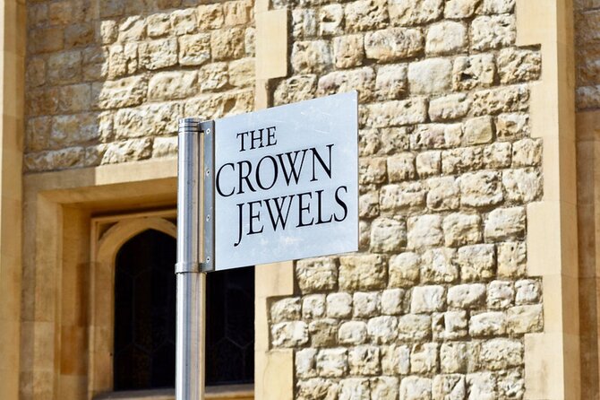Private Tour: Tower of London with Private Guide - Your 2.5-hour flow, from start point to Crown Jewels
