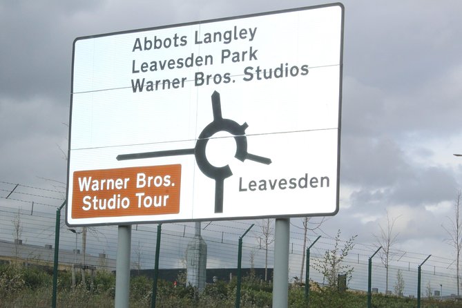 Private Transfer: Central London to Harry Potter Warner Bros Studio in Leavesden - The ride to Leavesden, timing, and what to expect on the road