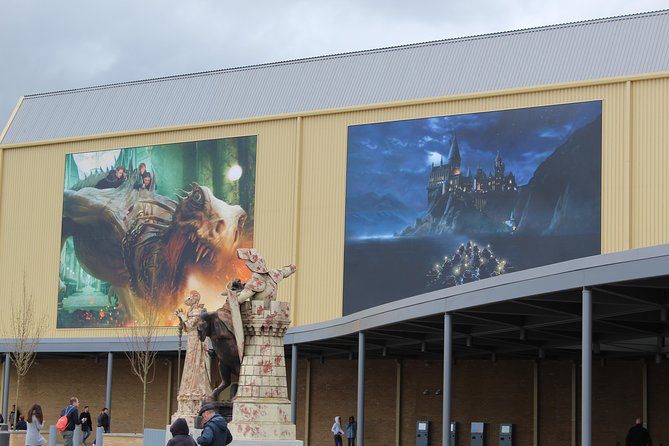 Private Transfer: Central London to Harry Potter Warner Bros Studio in Leavesden - Drop off at the Warner Bros gates, plus the waiting reality