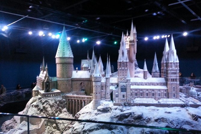 Private Transfer: Central London to Harry Potter Warner Bros Studio in Leavesden - Cost and value, paying per vehicle for up to 4