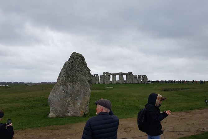 Private transfer to Southampton with a stop at Stonehenge - Door-to-door London pickup in a newer private van