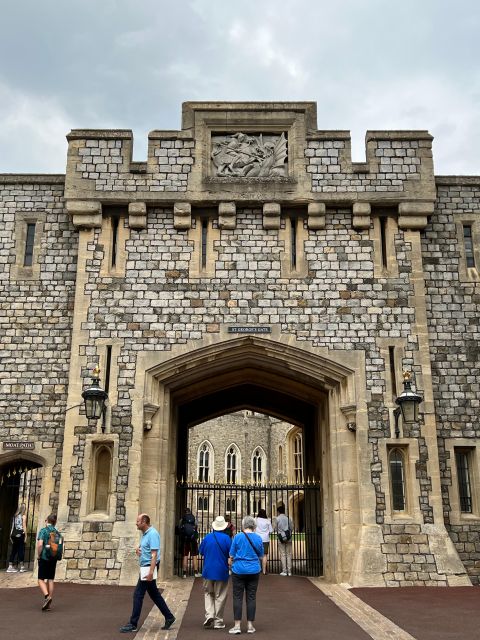 Private trip to Windsor Castle and Stonehenge - Skip-the-ticket-line help, and why it matters for a short day