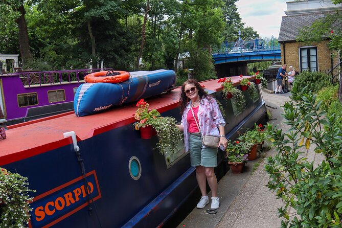 Private Ultimate London Taxi Tour - Camden Market and Neighborhood Music History