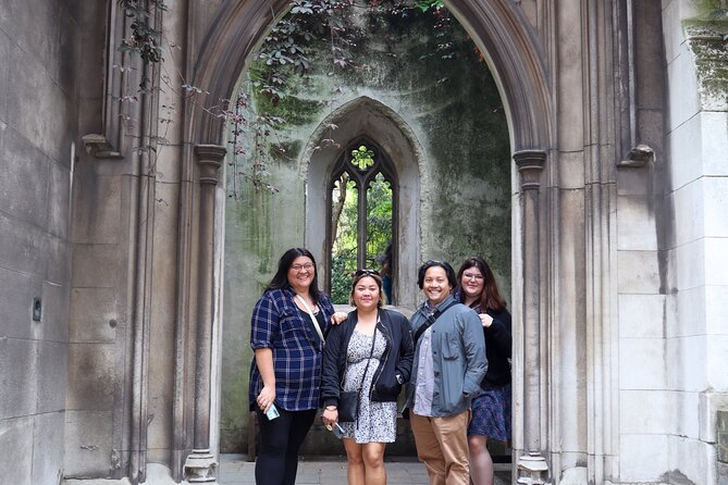 Private Ultimate London Taxi Tour - Kensington Gardens, Royal Albert Hall Area, and Albert Memorial Views