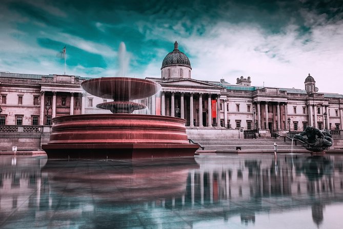 Private Walking tour London, Buckingham Palace to Big Ben and much more - Piccadilly Circus and Trafalgar Square: ending in the city’s energy