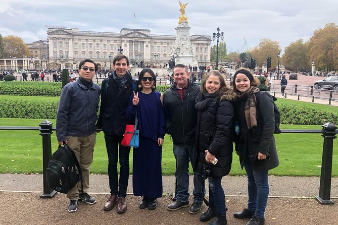 Private Walking Tour of Royal London with Changing of the Guard - Horse Guards Parade: The Lifeguards Ceremony Viewing Plan