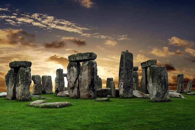 Private Windsor Castle and Stonehenge Day Tour - The guides: where the trip feels personal instead of scripted